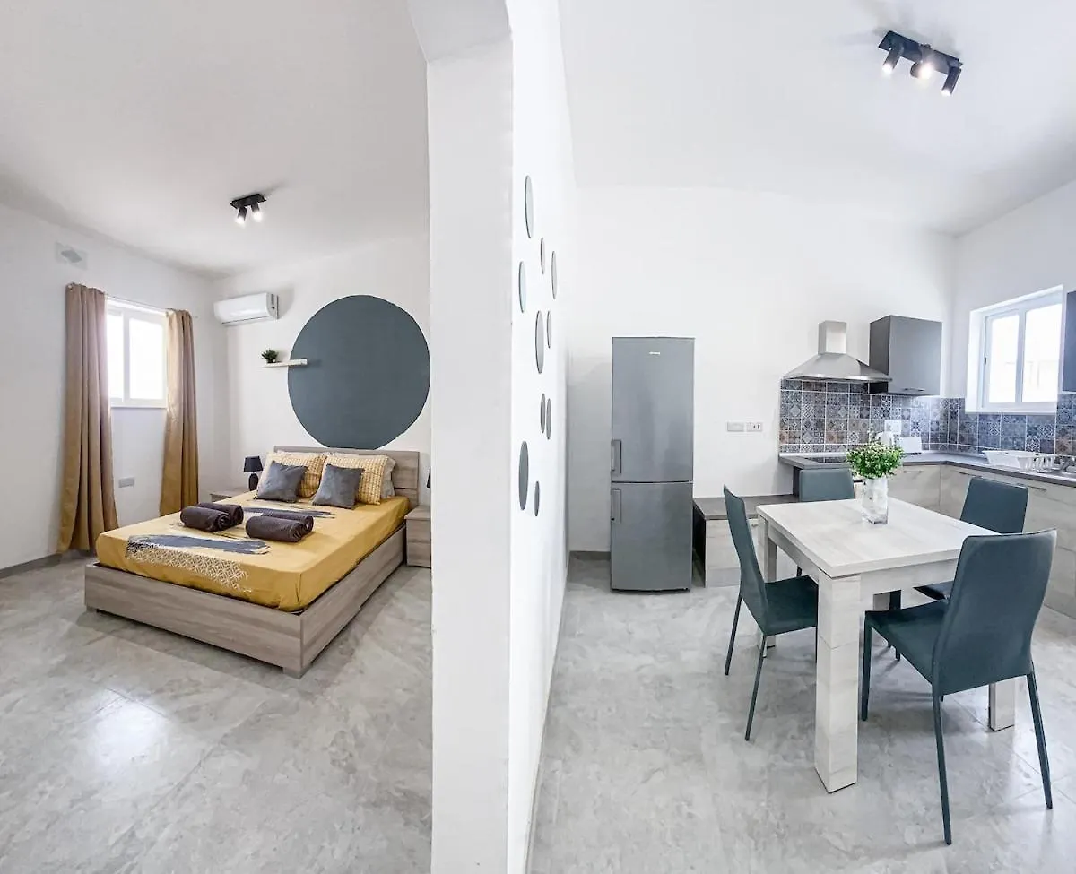 Apartament Large Studio Penthouse With 2 Terraces - By Solea Holiday Homes